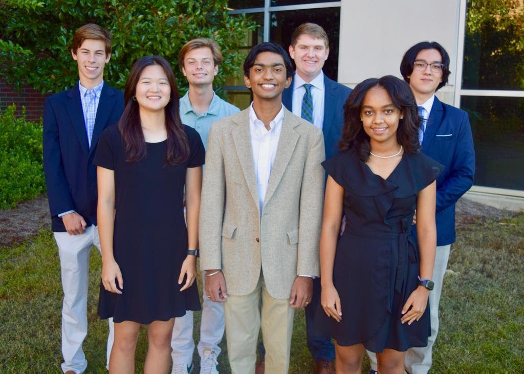 Seven Oxford college students named finalists in Nationwide Benefit Scholarship competitors – The Oxford Eagle