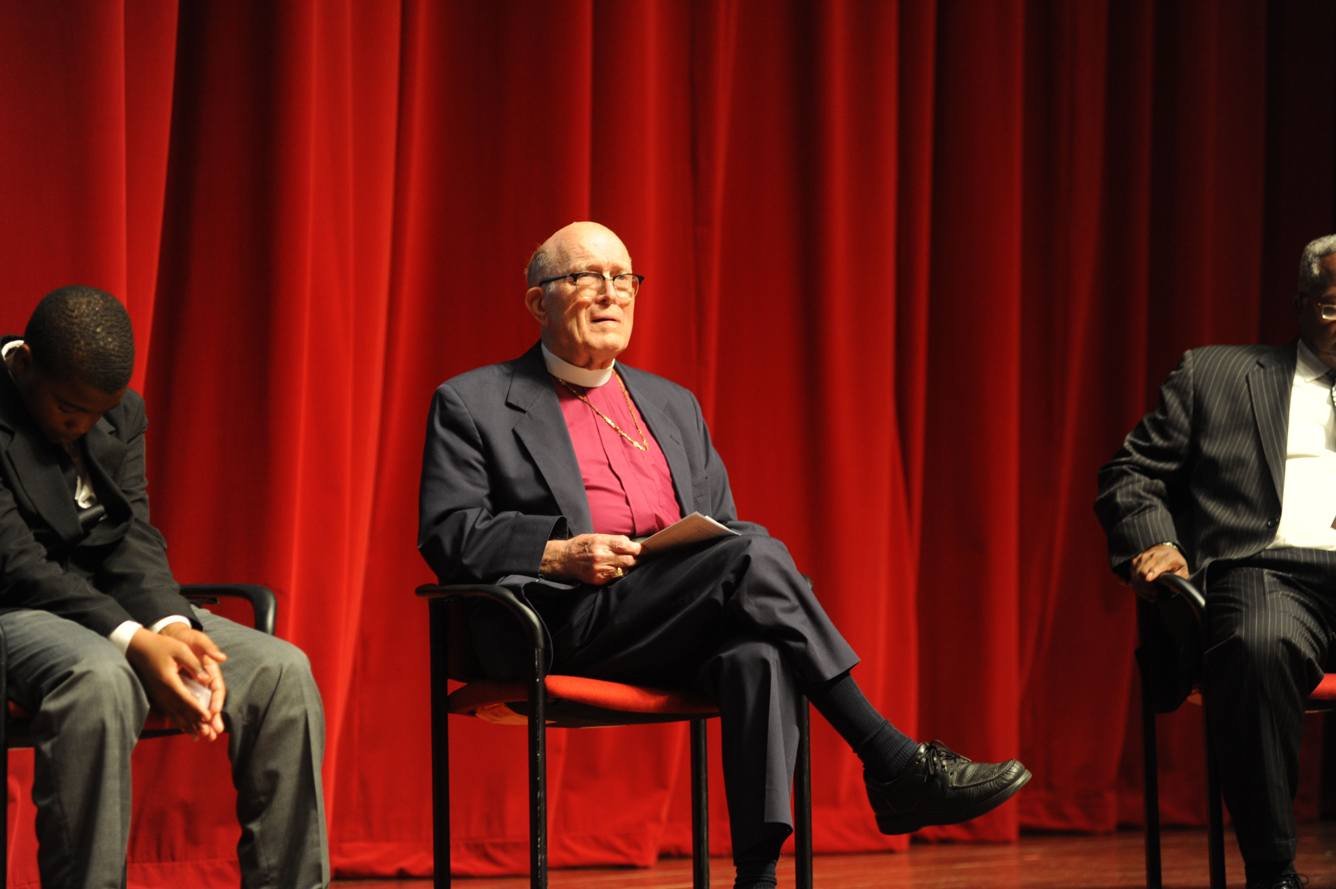 Episcopal leader Gray dies at 89 The Oxford Eagle The Oxford Eagle