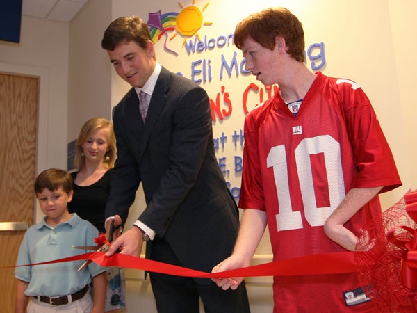 Eli Manning and wife Abby donate $1 million to Batson Children's Hospital  campaign - The Oxford Eagle