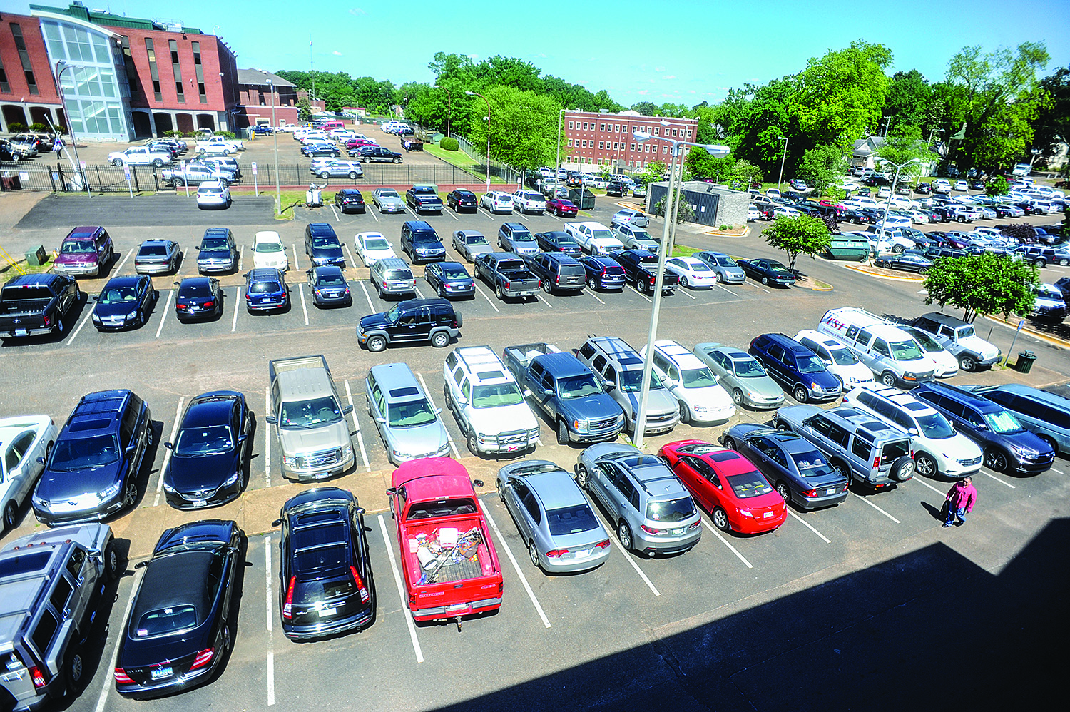 Parking garage to be 50 cents an hour; more than 200 spaces left free