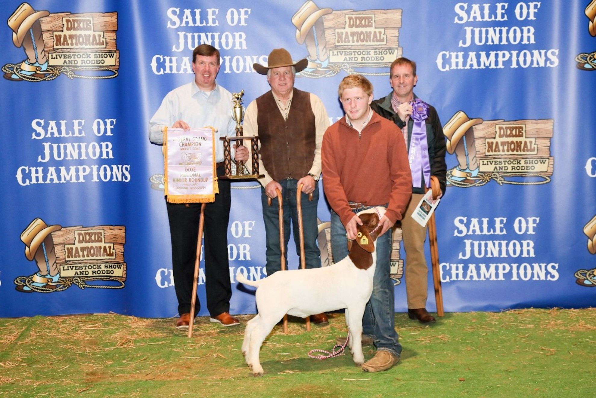 Lafayette County youth recognized at annual Dixie National Sale of
