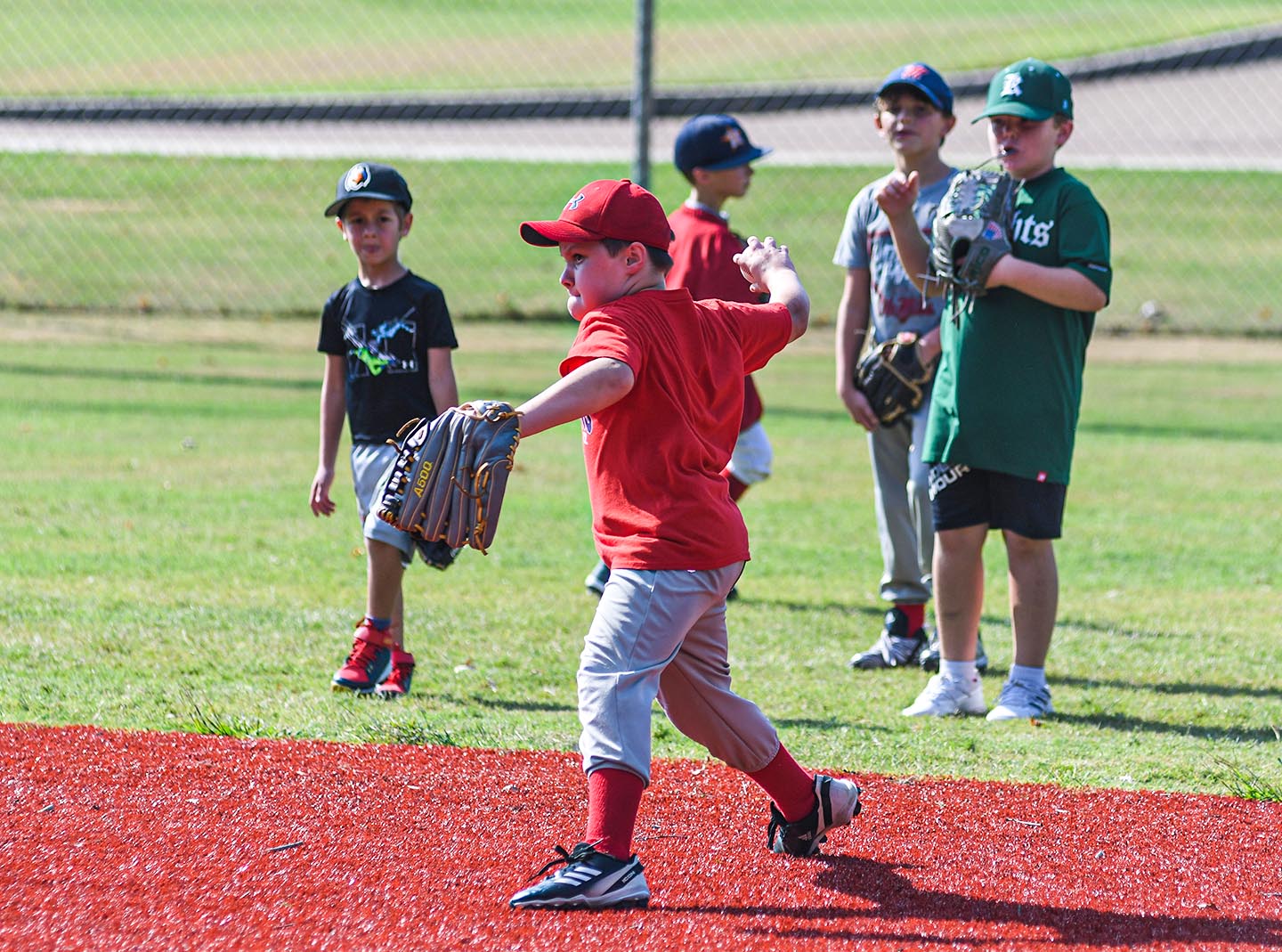 gallery-ole-miss-infielders-peyton-chatagnier-garrett-wood-host-camp
