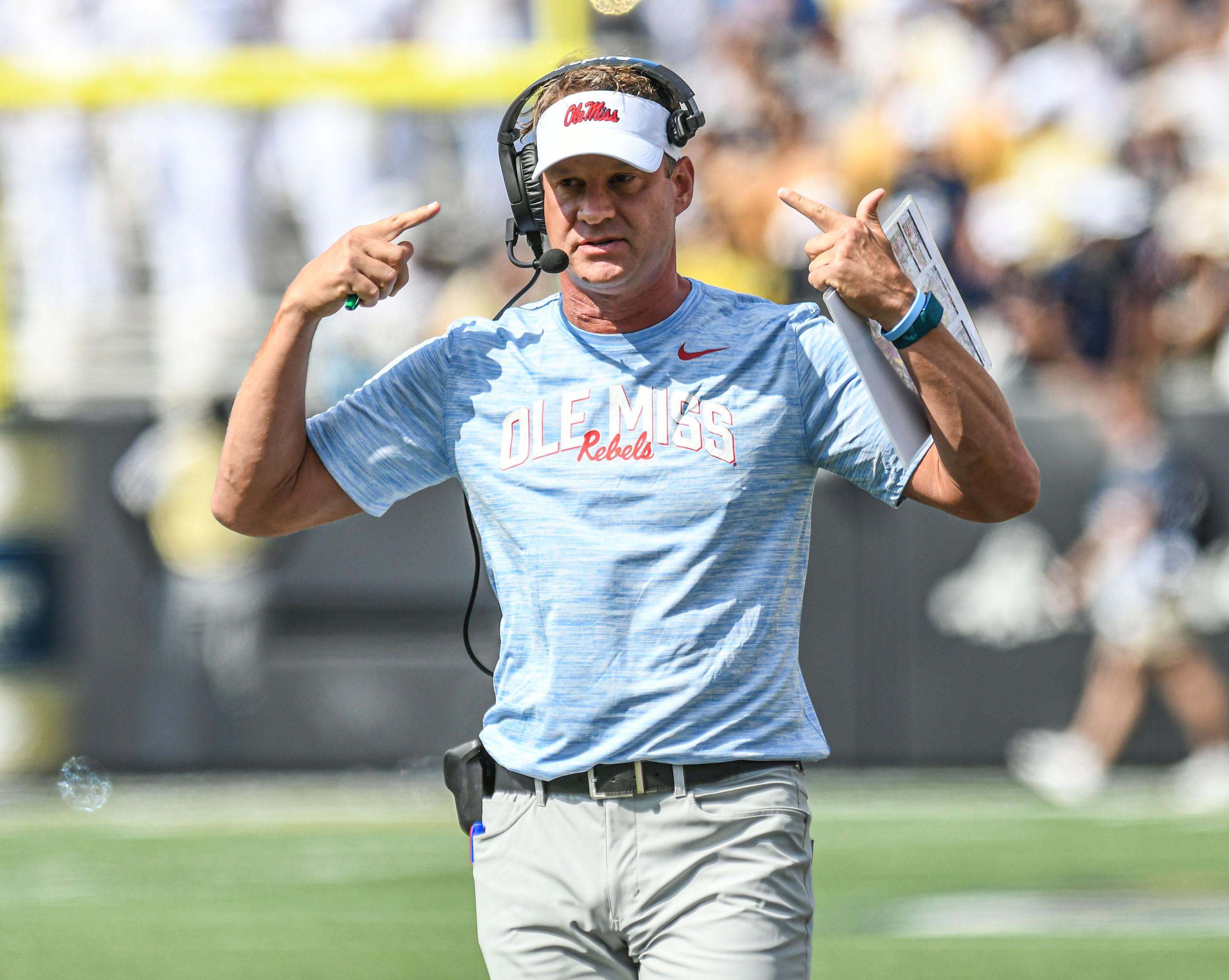 Ole Miss finalizes new contract, commits to future with Kiffin The