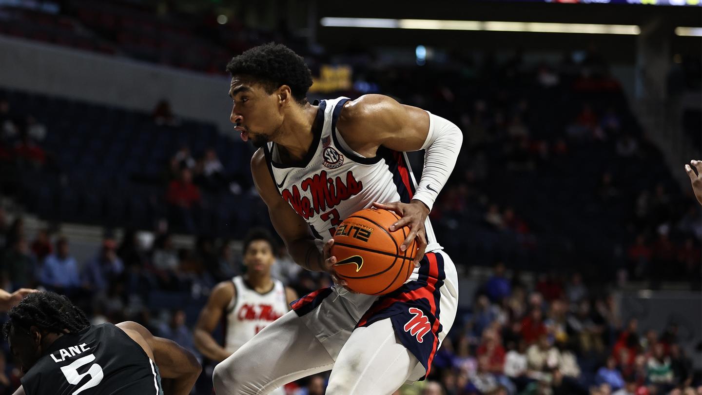 Men’s Basketball falls to North Alabama 6665 The Oxford Eagle The